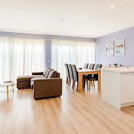 Apartment Confortable Proche De La Gare A Malo